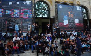 عرض مساجين الأوهام