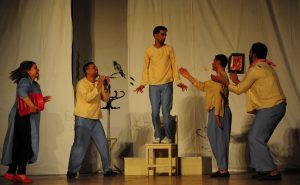 مسرحية بروسي